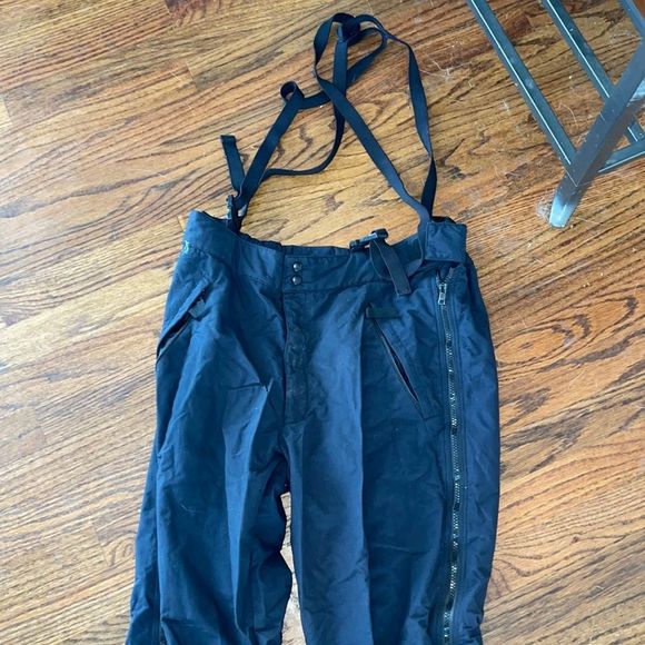 Patagonia Snow Bibs - Picture 1 of 6